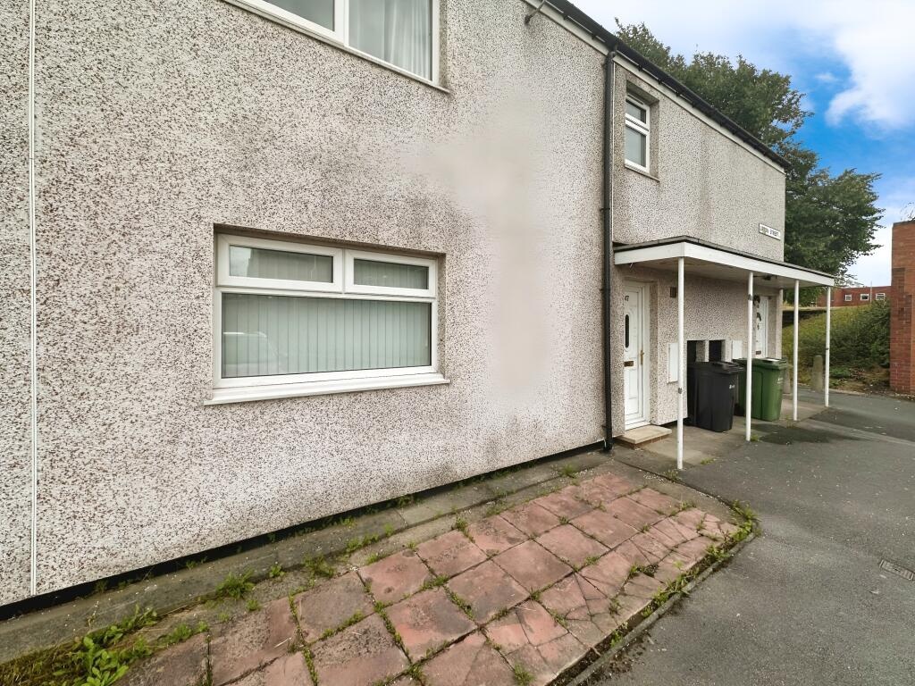 1 Bed Flat, Lupton St, LS10