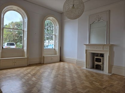 3 Bed Flat, Adelaide Crescent, BN3