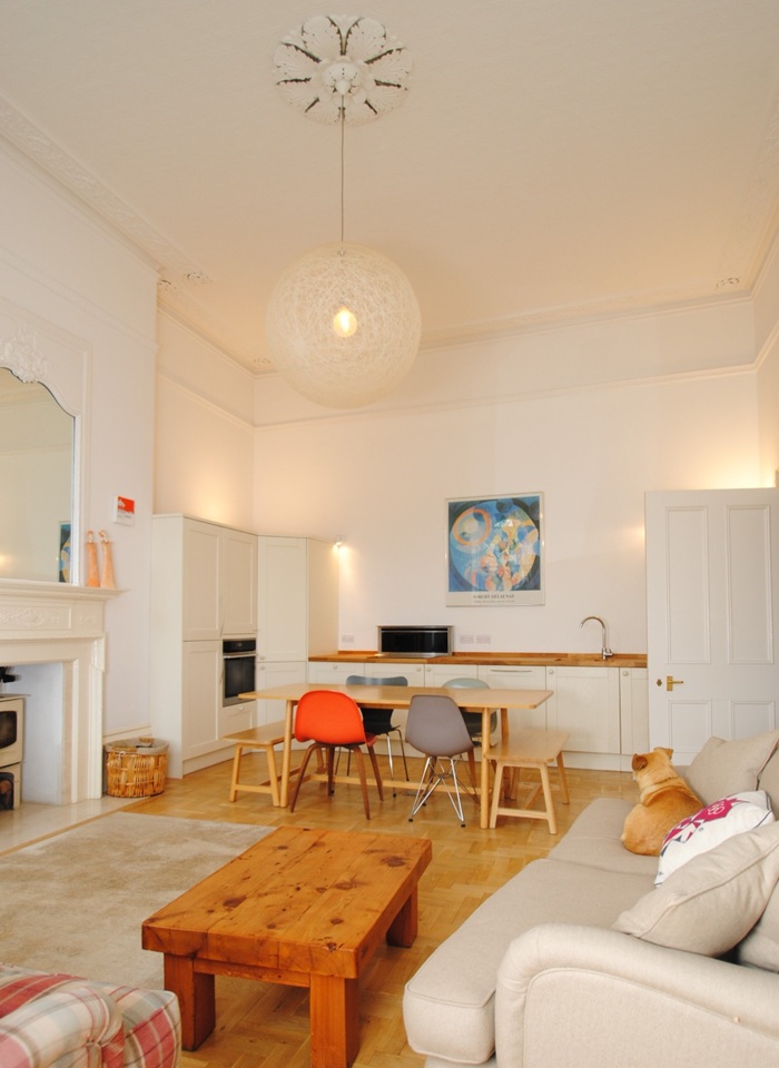 3 Bed Flat, Adelaide Crescent, BN3 photo 3