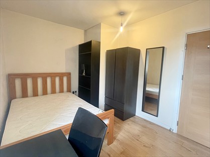 Room in a Shared House, Castle Croft Drive, S2