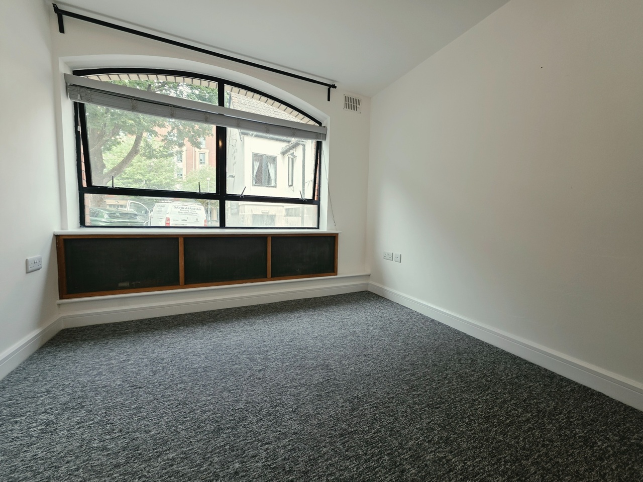 2 Bed Flat, Denmark Avenue, BS1 photo 2