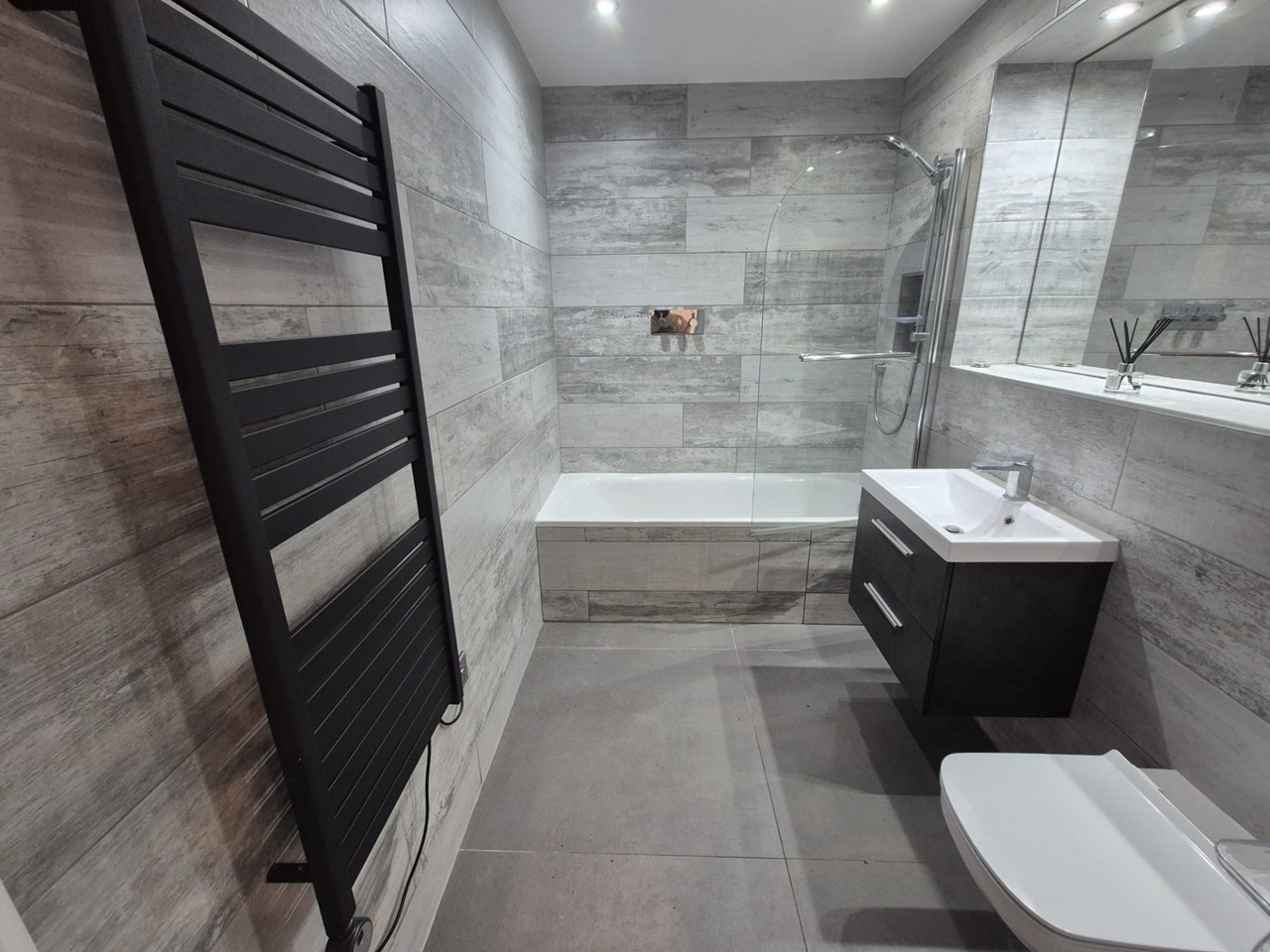2 Bed Flat, Copperfield Road, E3 photo 3