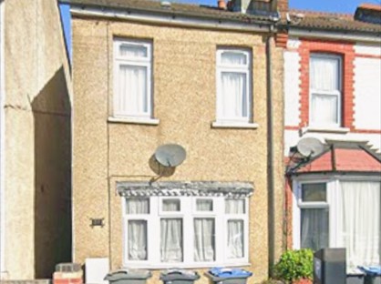 3 Bed Semi-Detached House, Aurelia Road, CR0