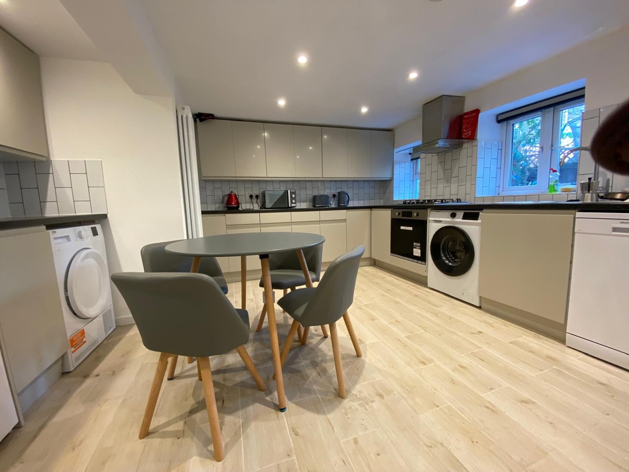 Room in a Shared House, Fordham Street, E1