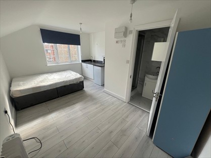 Studio Flat, Mulgrave Court, SM2