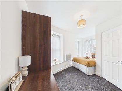 Room in a Shared Flat, Smithdown Road, L15