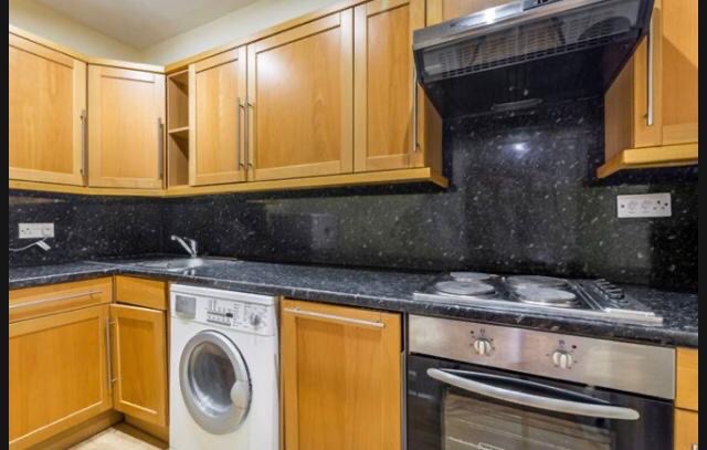 1 Bed Flat, Westbourne Terrace, W2 photo 3