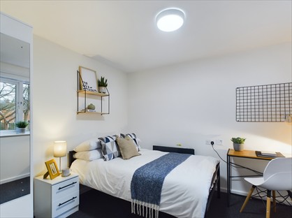 Room in a Shared House, Brookside, DE1