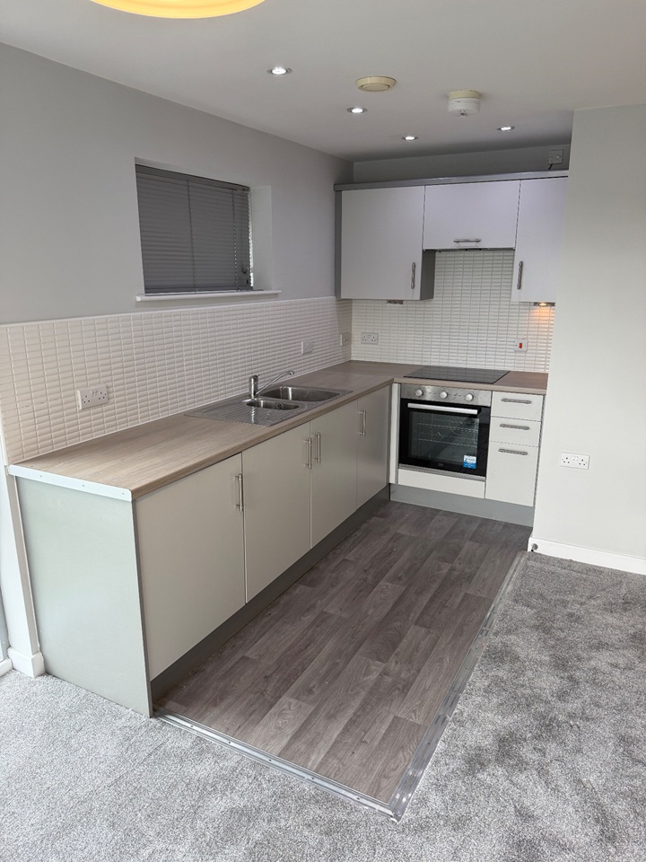 2 Bed Flat, Bramall Lane, S2 photo 3
