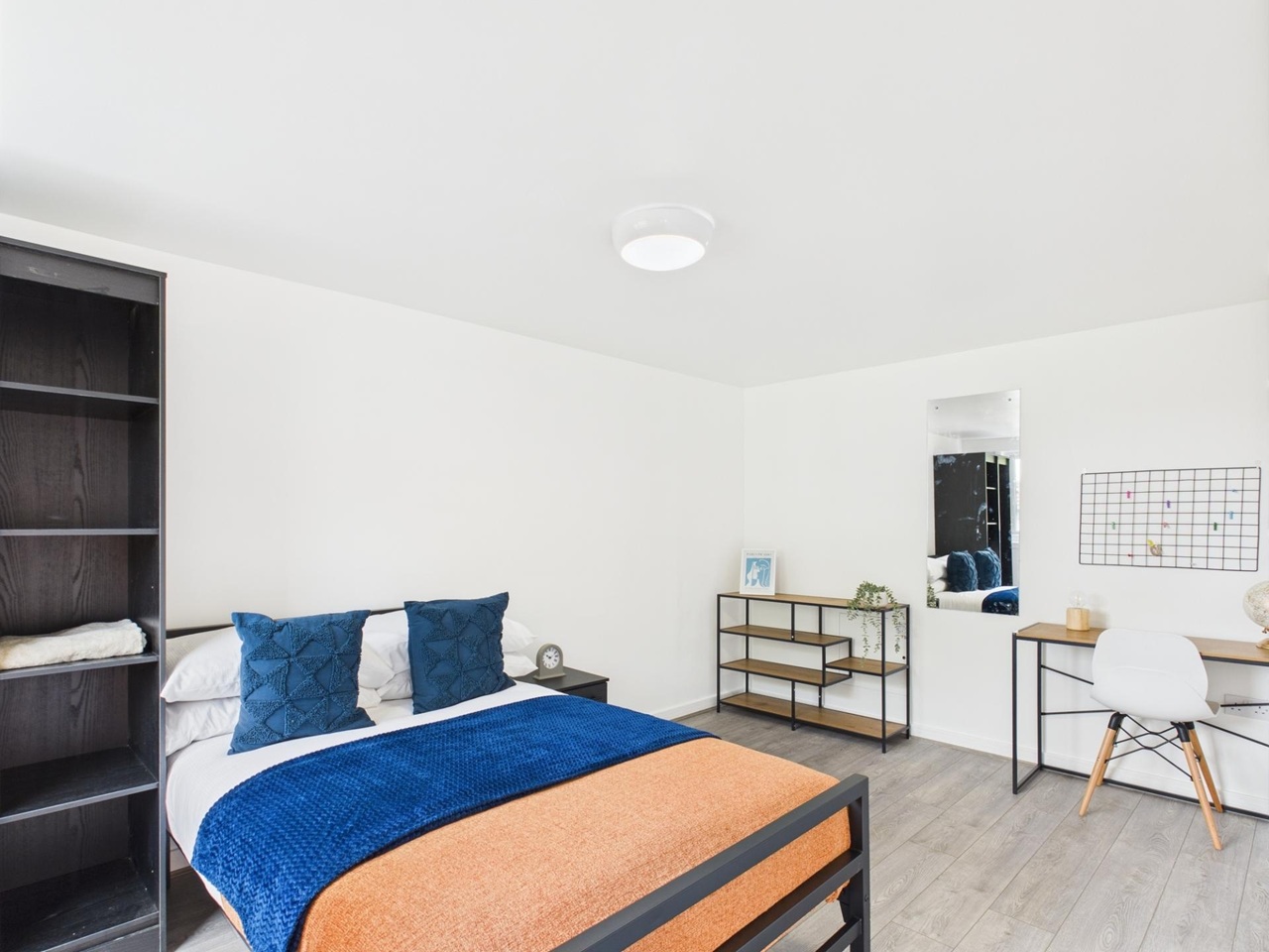 1 Bed Flat, Grove St, L7