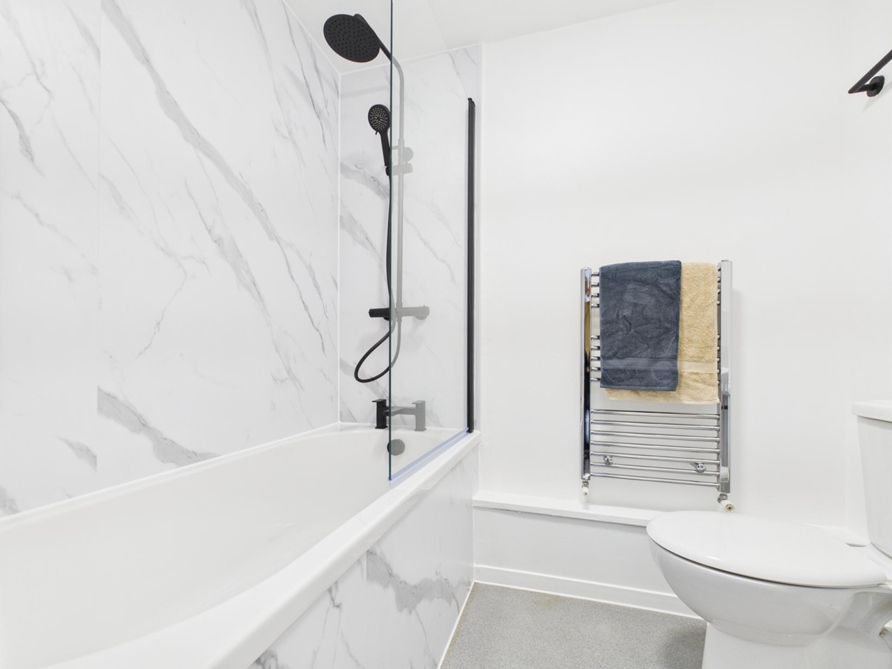 1 Bed Flat, Grove St, L7 photo 2