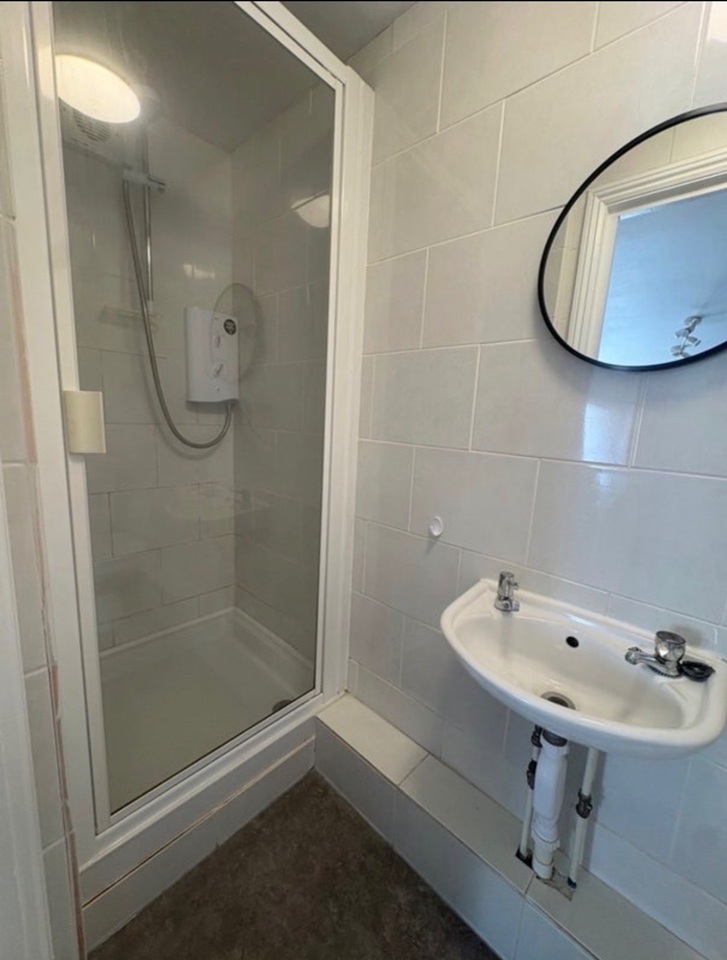 Room in a Shared House, Crescent Road, BN2 photo 5