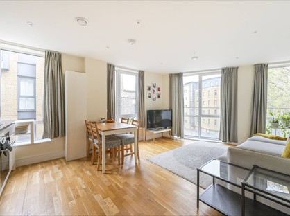 2 Bed Flat, Edgemere House, E14