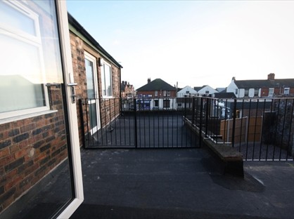 1 Bed Flat, High St, ST6