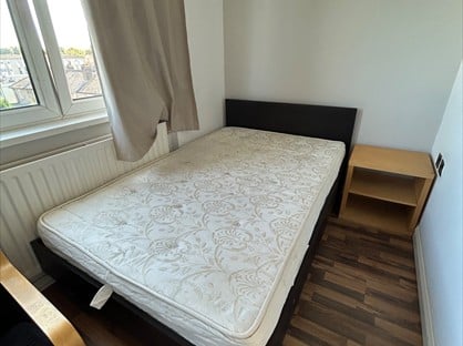 Room in a Shared Flat, Stebondale Street, E14