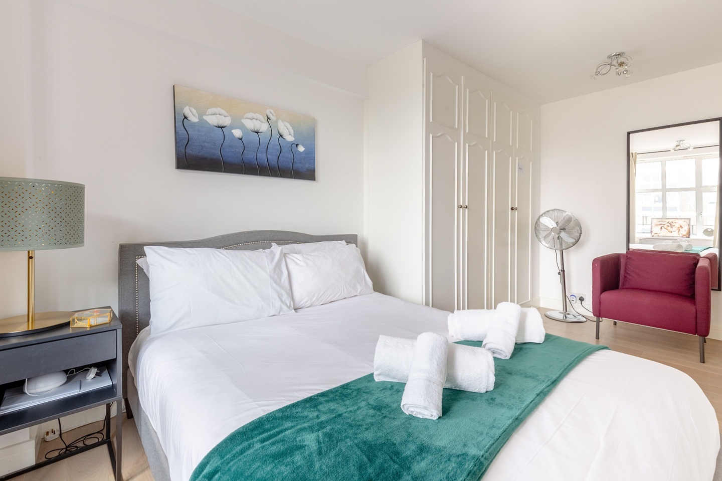 1 Bed Flat, Kendal Street, W2 photo 3