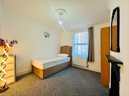 Room in a Shared House, Cotford Road, CR7