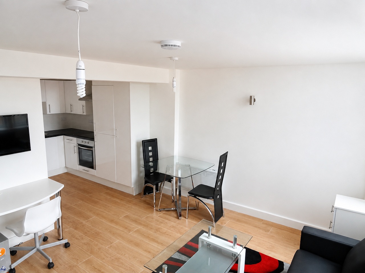 Studio Flat, East Bond Street, LE1 photo 3