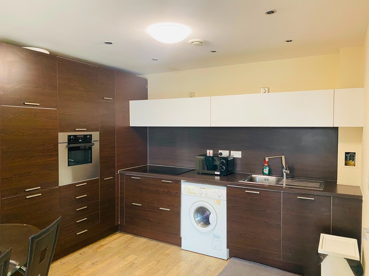 2 Bed Flat, St Johns Walk, B5 photo 2