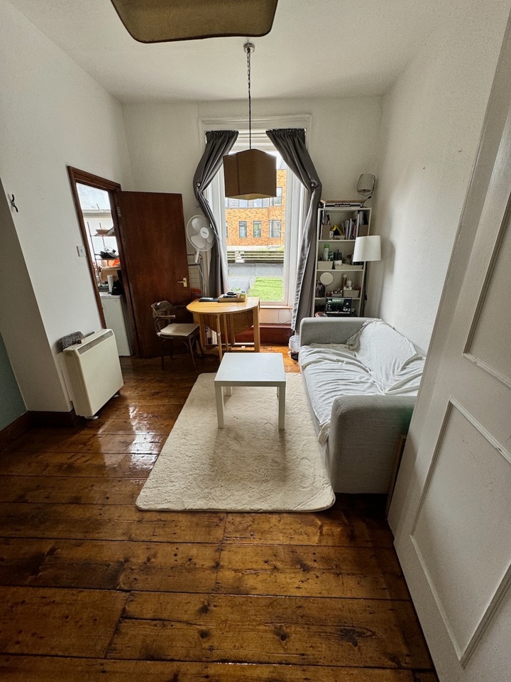 1 Bed Flat, Camden High Street, NW1