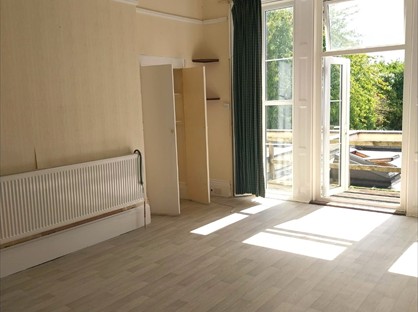 1 Bed Flat, Scarborough Road, TQ2
