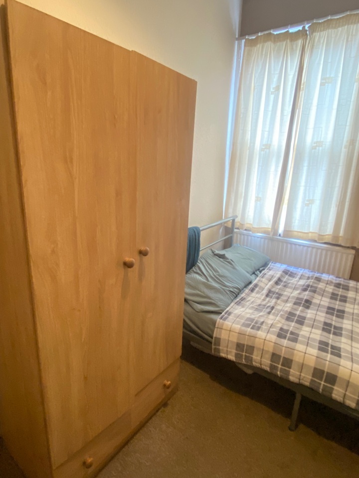 Studio Flat, Sheffield, S6 photo 4