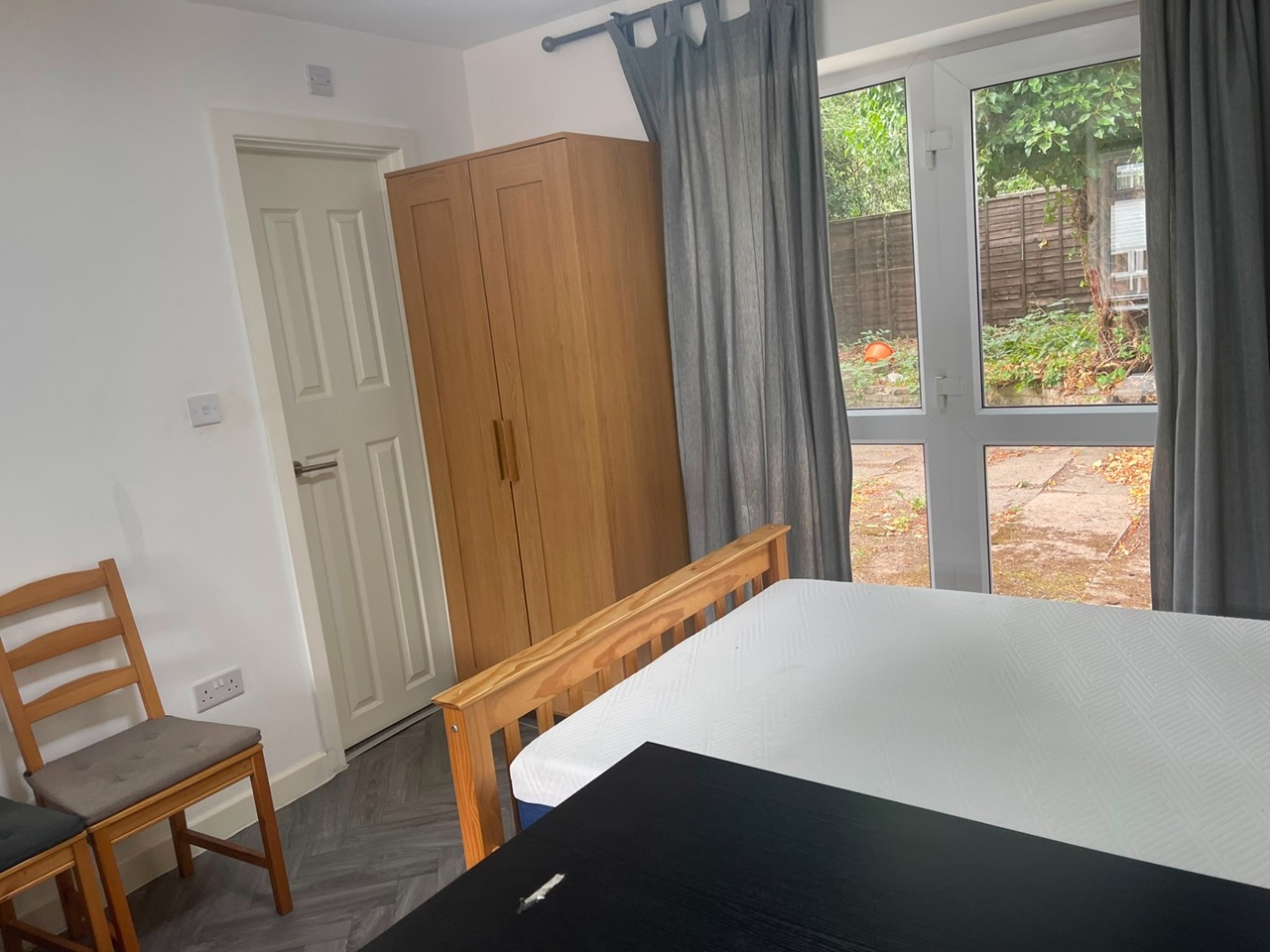 Studio Flat, Roman Way, B15 photo 3