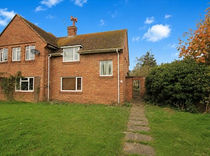 Studio Flat, Elizabeth Avenue, TW18