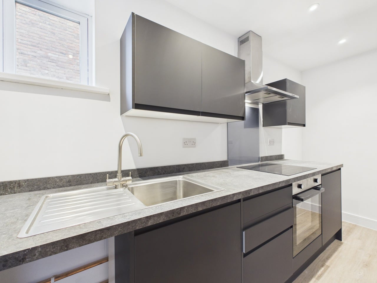 1 Bed Flat, Pocklingtons Walk, LE1 photo 4
