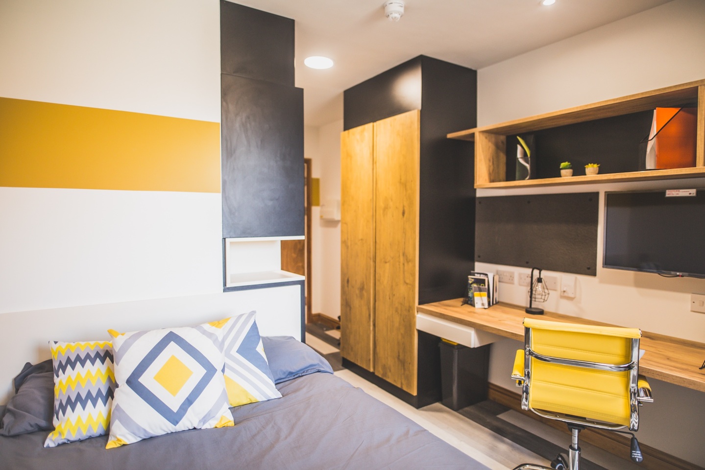 Studio Flat, Windsor St, B7 photo 3
