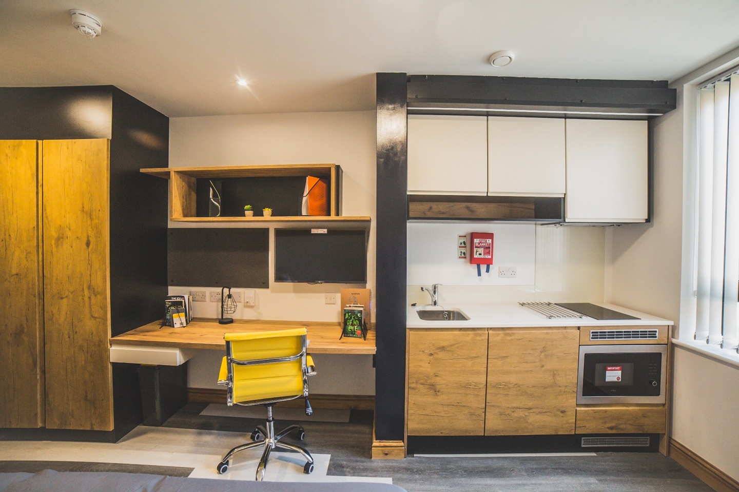 Studio Flat, Windsor St, B7 photo 5