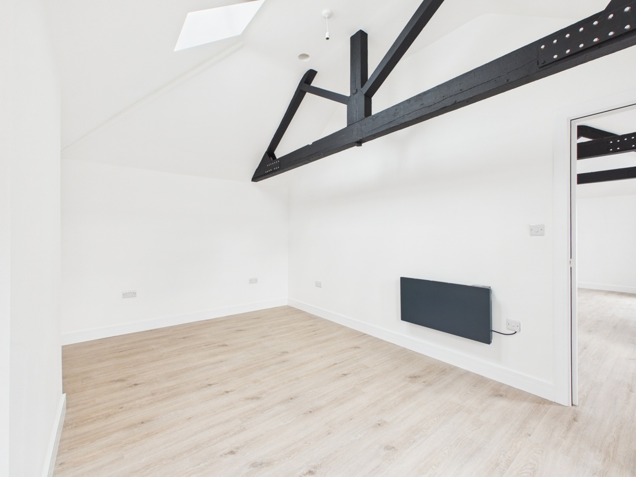 1 Bed Penthouse, Pocklingtons Walk, LE1 photo 5