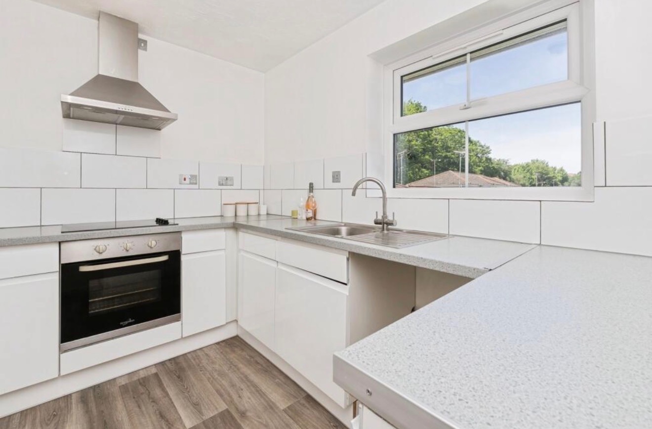 2 Bed Flat, St Annes Park, BS4