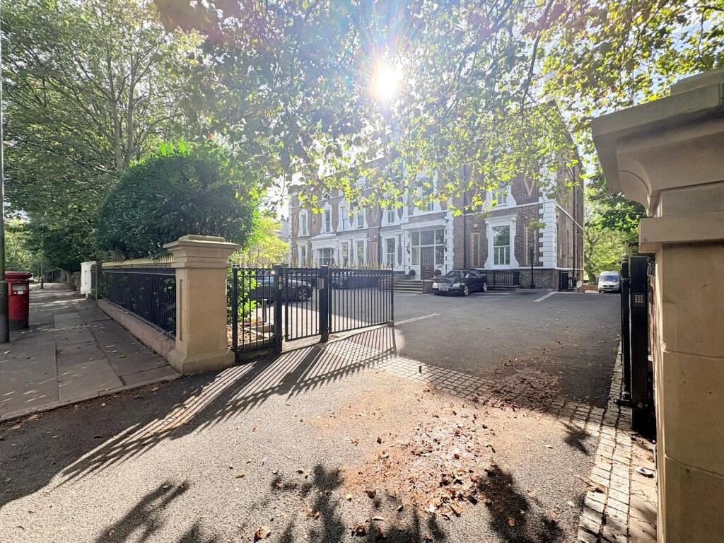4 Bed Flat, Croxteth Road, L8