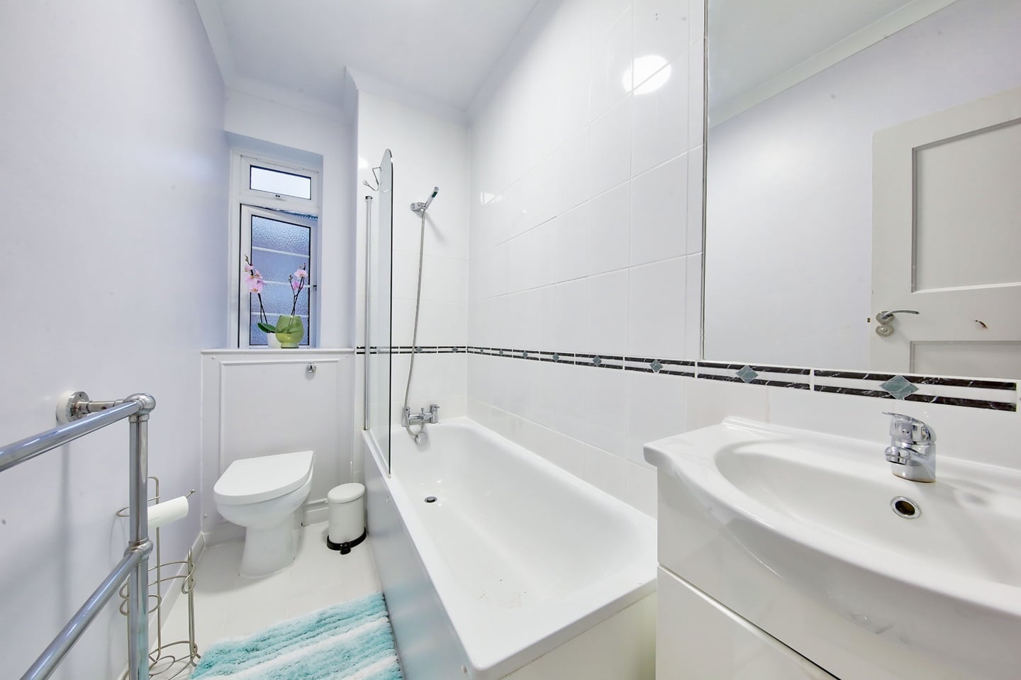 Studio Flat, Pembroke Road, W8 photo 5