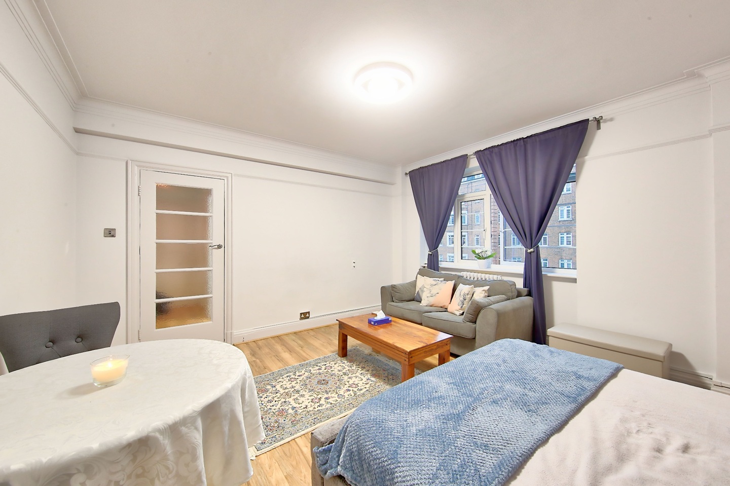 Studio Flat, Pembroke Road, W8 photo 3