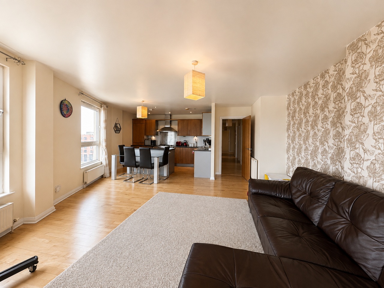 3 Bed Flat, Portland Gardens, EH6 photo 3