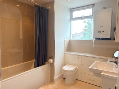 4 Bed Terraced House, Mortlake Road, IG1