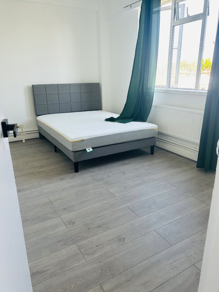 Room in a Shared Flat, Inwood Court, NW1