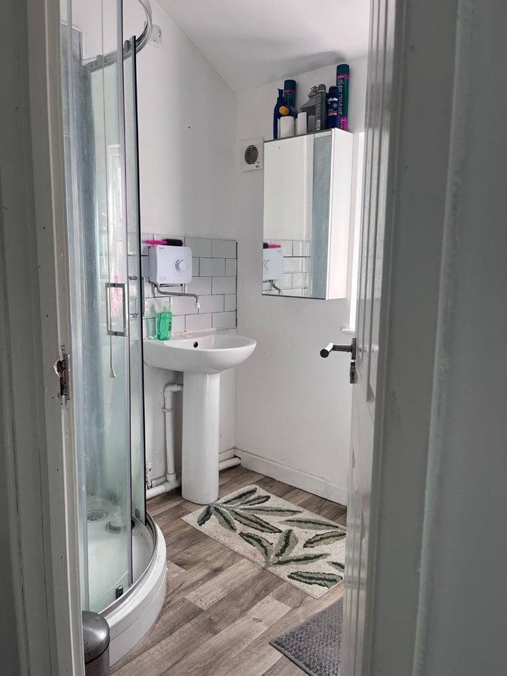 Room in a Shared Flat, Yardley Road, B27 photo 3