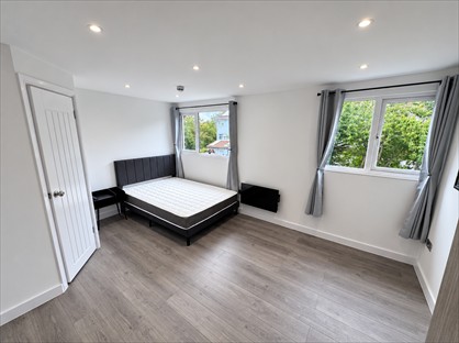 Room in a Shared House, The Wye, HP2