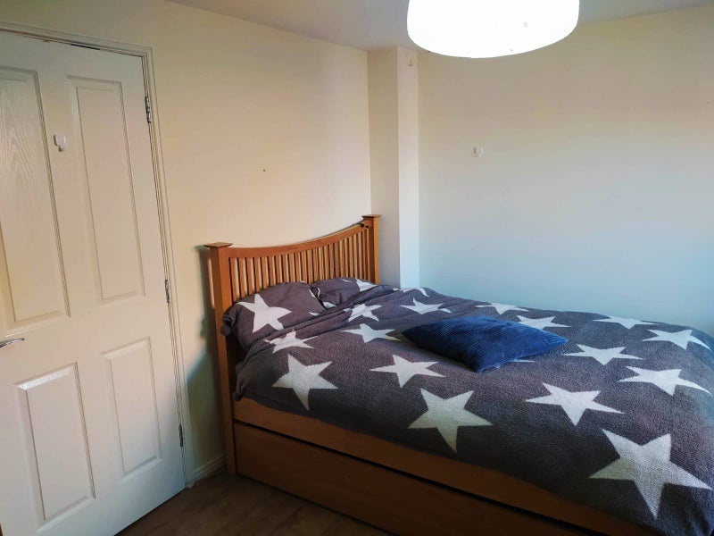 Room in a Shared House, Manchester, M13 photo 2