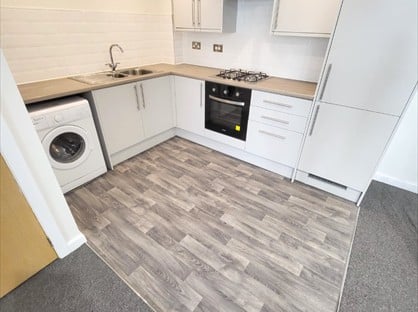 2 Bed Flat, Shirebrook Court, S8