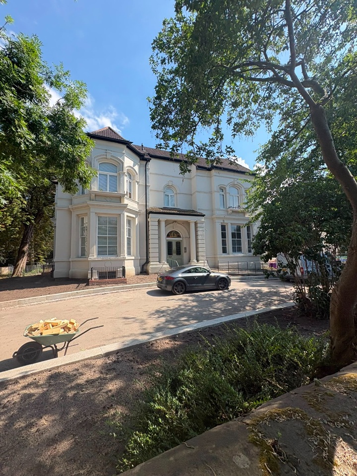 2 Bed Flat, Ullet Road, L8