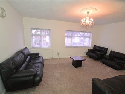 2 Bed Flat, Chingford Mount Road, E4