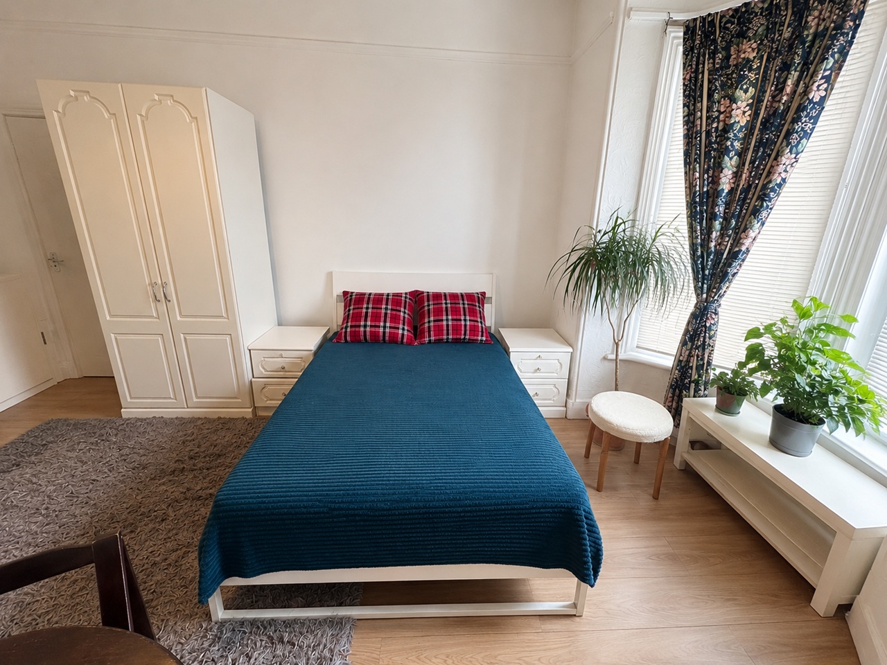 Studio Flat, Portswood Road, SO17 photo 2