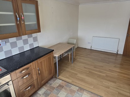 2 Bed Flat, Barking Road, E13