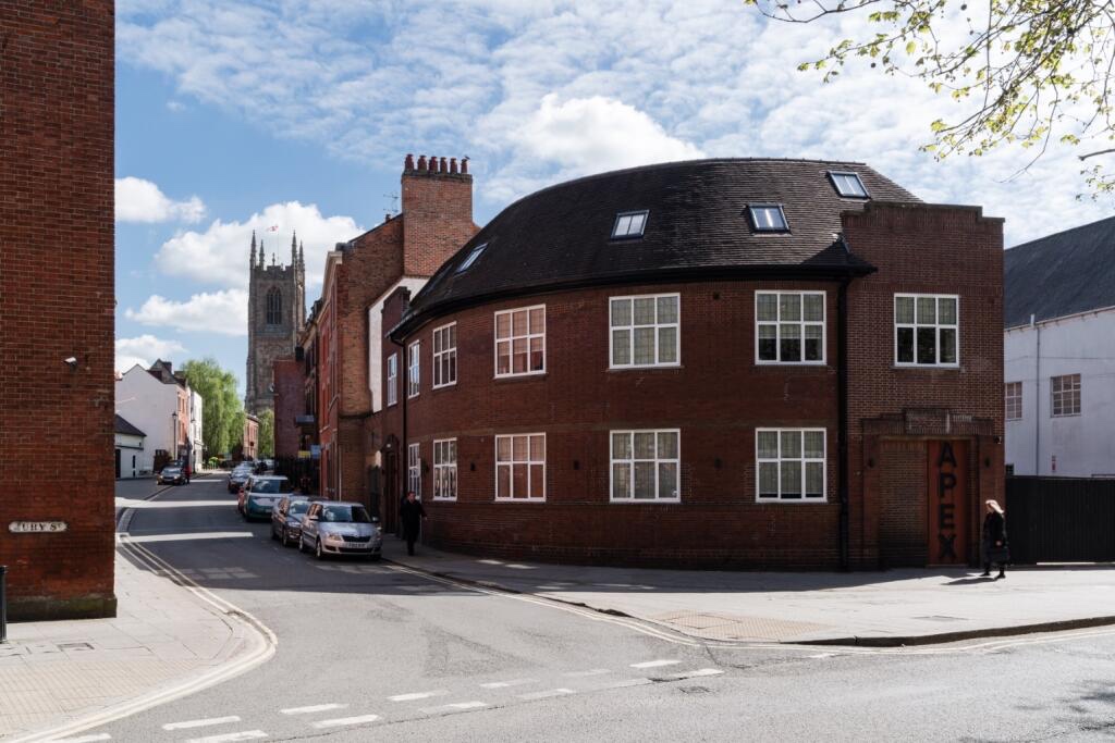 Studio Flat, St Marys Gate, DE1