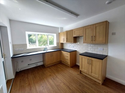 Room in a Shared House, Laithes Lane, S71