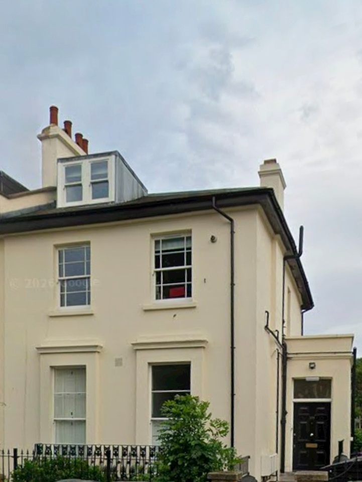 2 Bed Flat, Belsize Road, NW6 photo 2